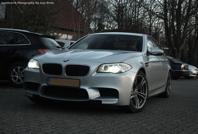 BMW M5 F10 2011