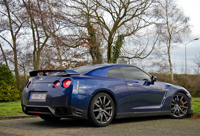 Nissan GT-R 2011