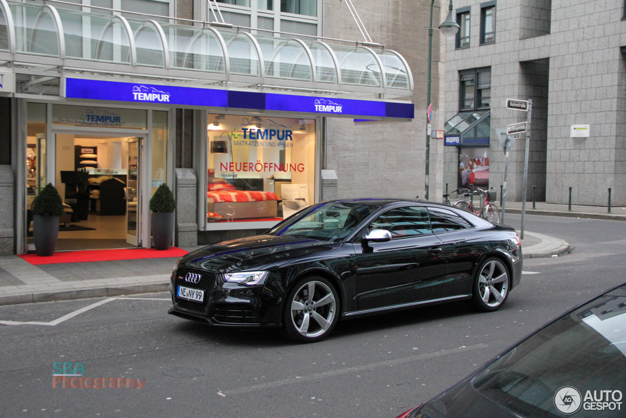 Audi RS5 B8 2012