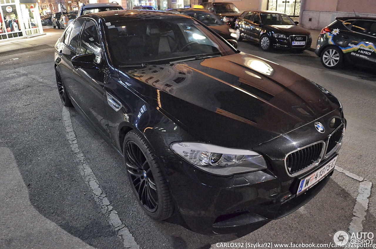 BMW M5 F10 2011