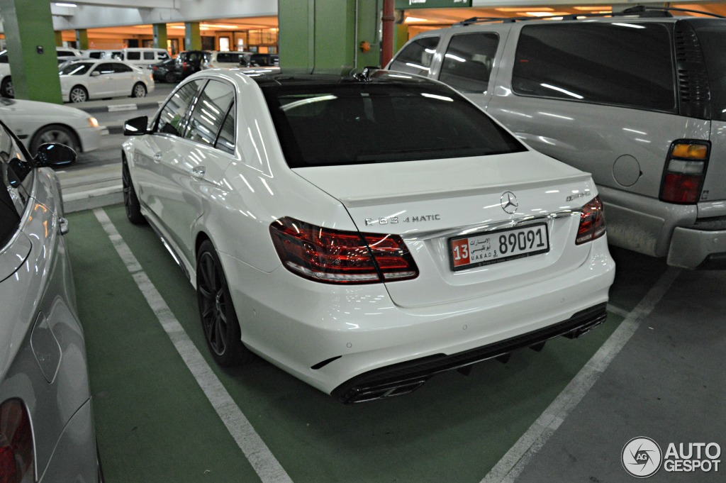 Mercedes-Benz E 63 AMG S W212