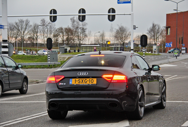 Audi RS5 B8 2012