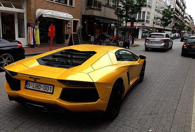 Lamborghini Aventador LP700-4