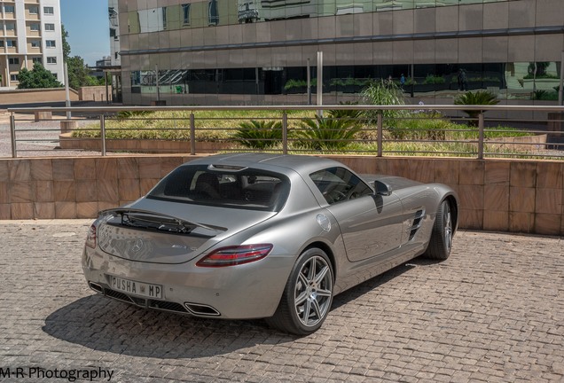 Mercedes-Benz SLS AMG