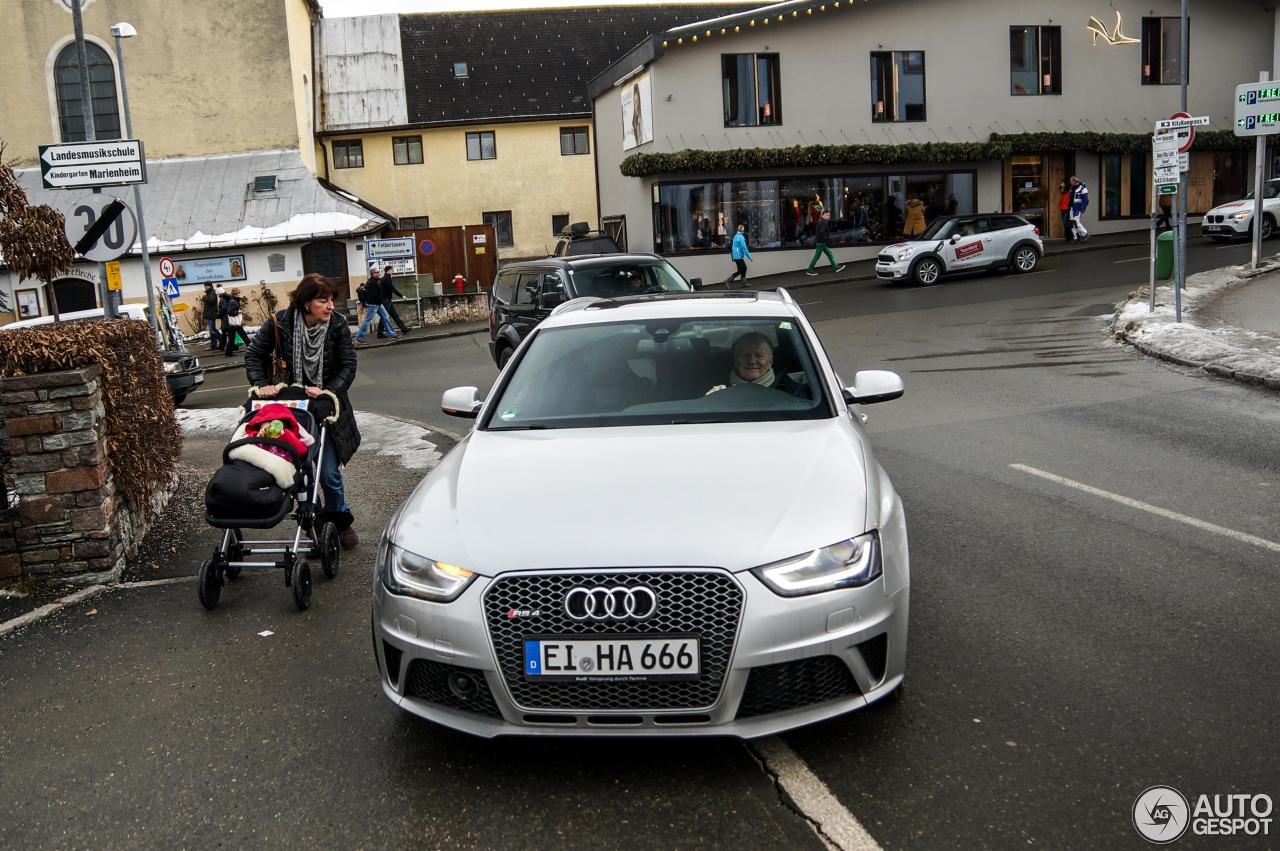 Audi RS4 Avant B8