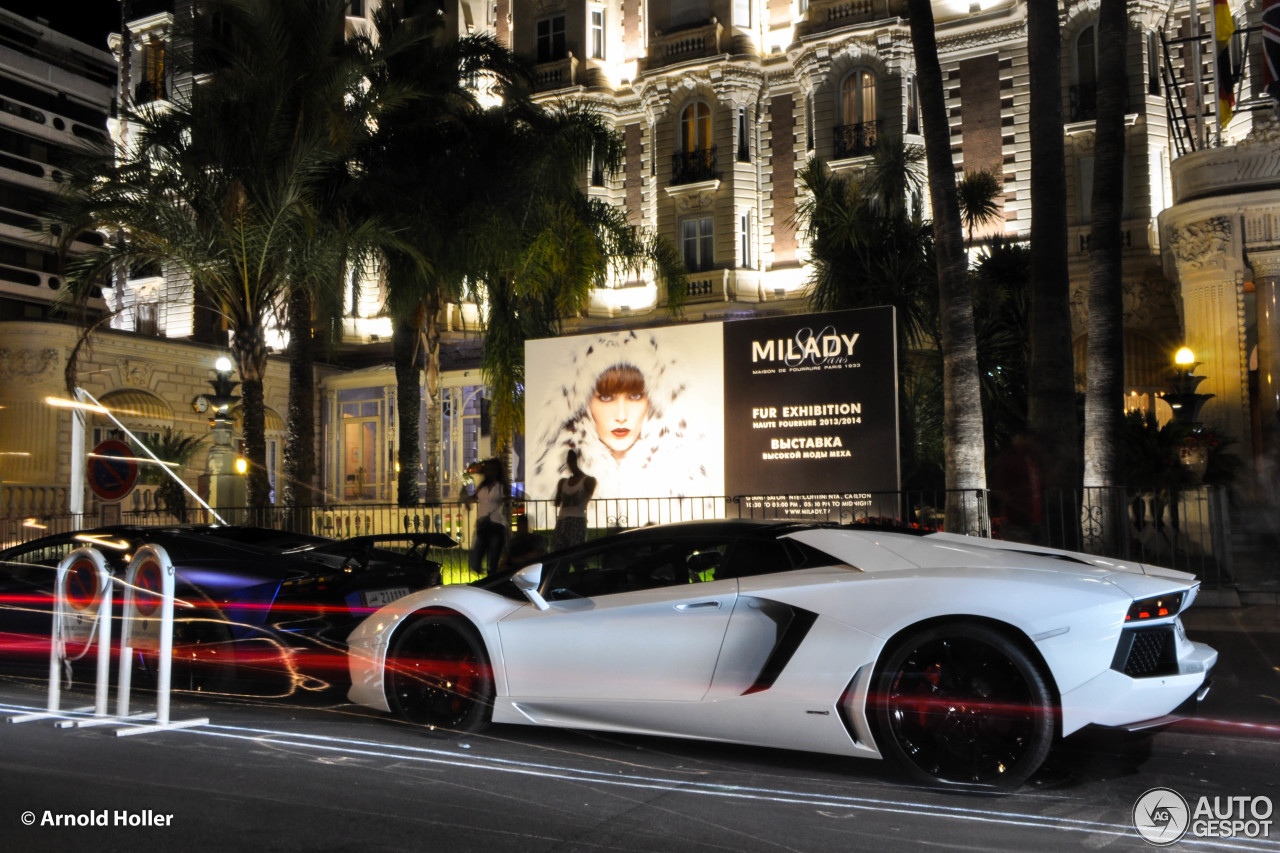 Lamborghini Aventador LP700-4 Roadster