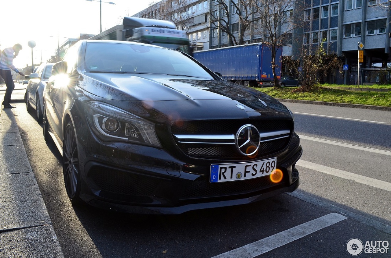 Mercedes-Benz CLA 45 AMG C117