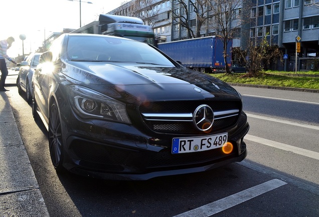 Mercedes-Benz CLA 45 AMG C117