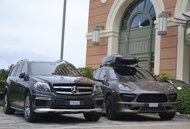 Mercedes-Benz GL 63 AMG X166