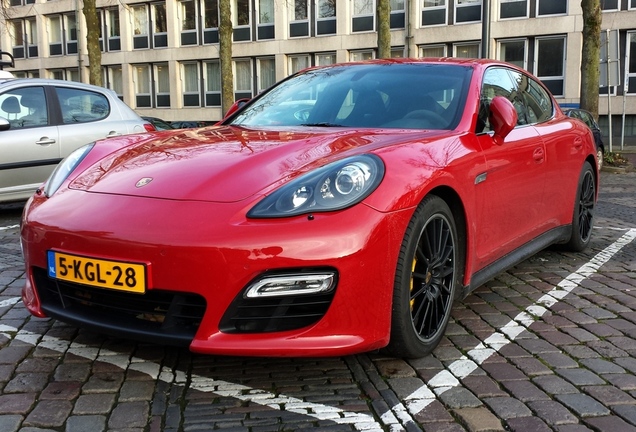 Porsche 970 Panamera GTS MkI