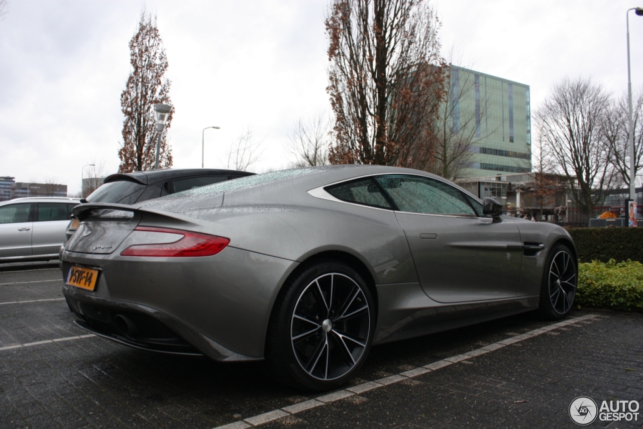 Aston Martin Vanquish 2013