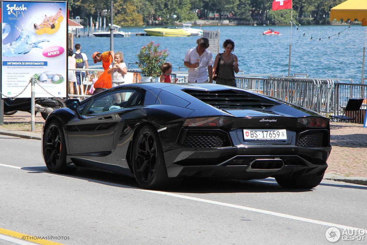 Lamborghini Aventador LP700-4