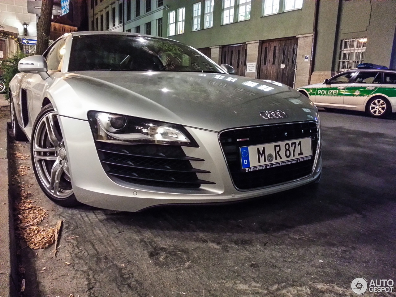 Audi R8