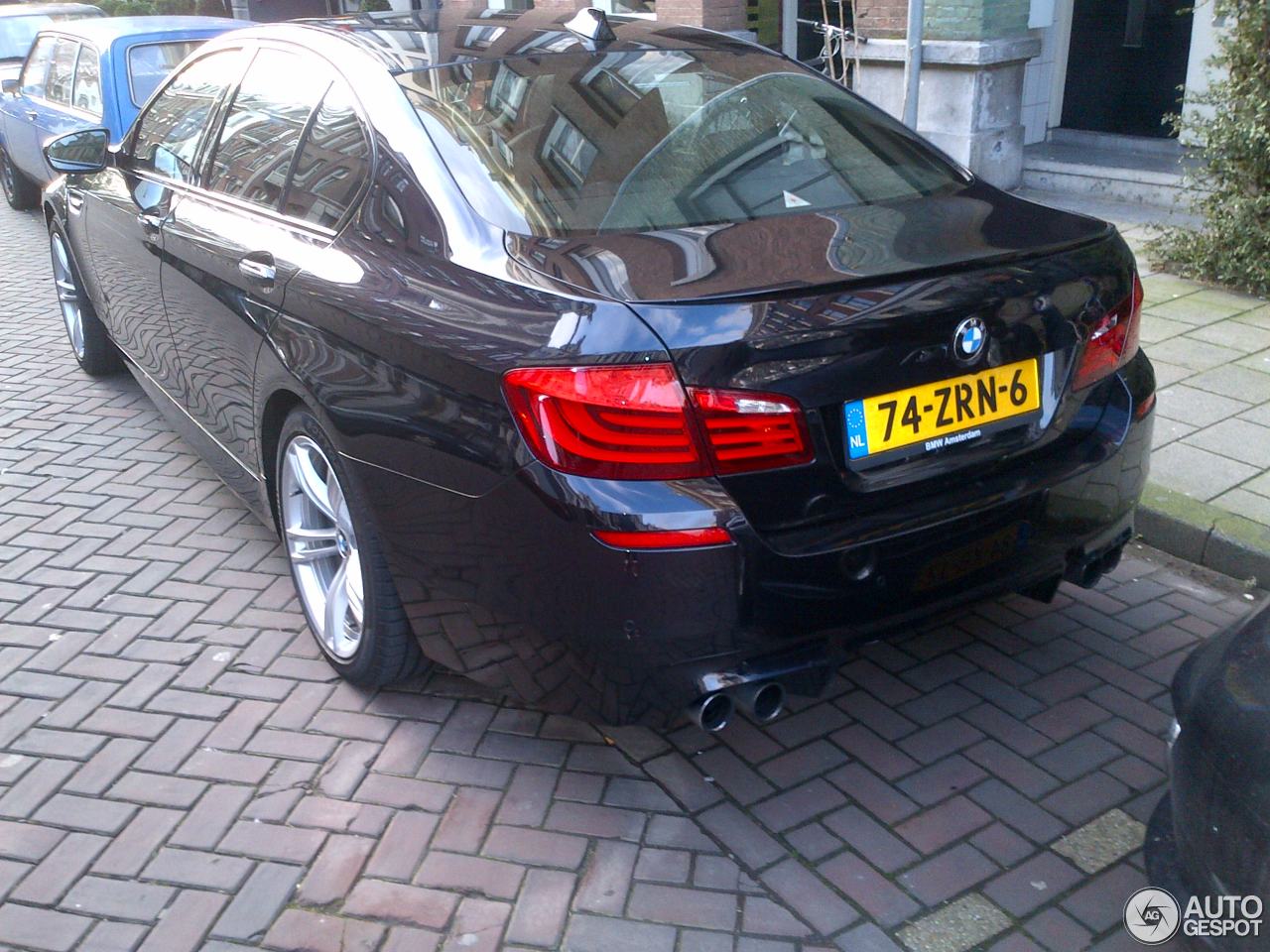 BMW M5 F10 2011