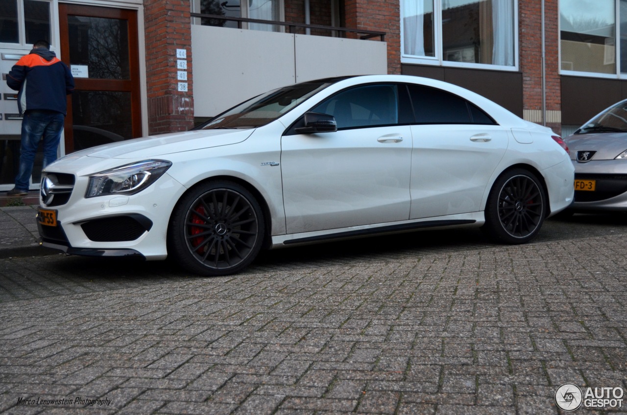 Mercedes-Benz CLA 45 AMG C117