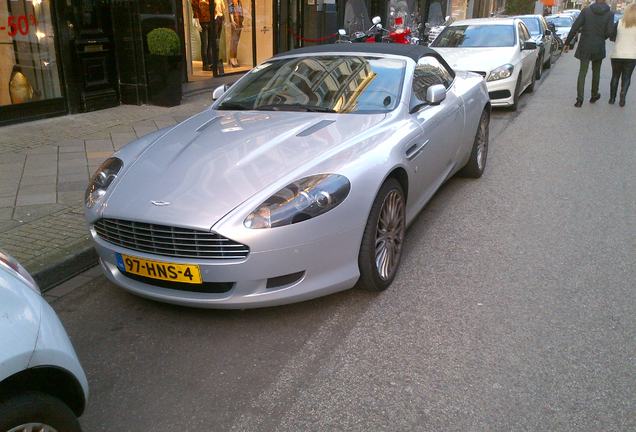 Aston Martin DB9 Volante