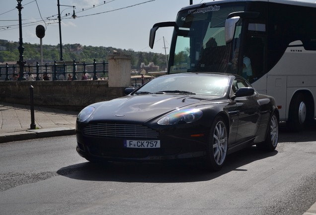 Aston Martin DB9