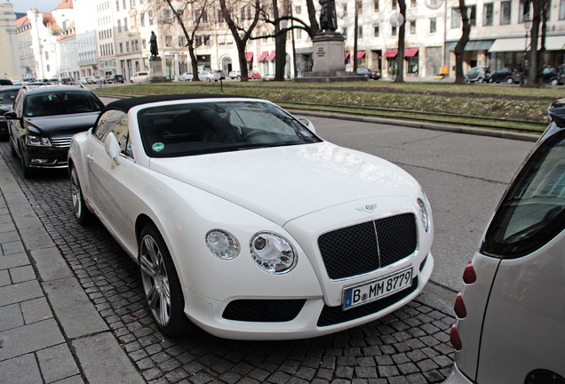 Bentley Continental GTC V8