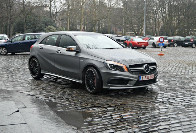 Mercedes-Benz A 45 AMG