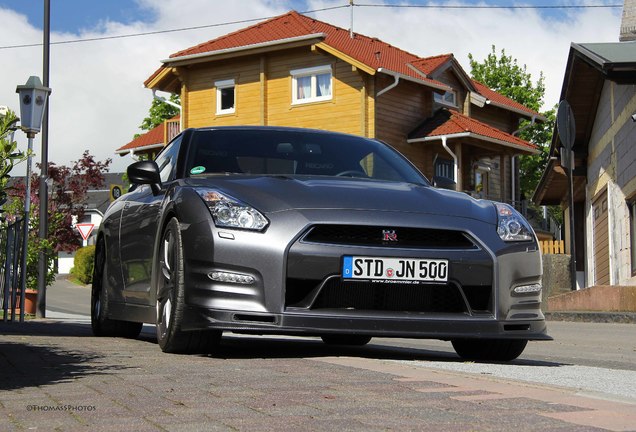 Nissan GT-R 2011