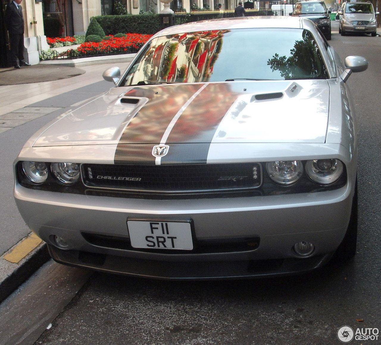 Dodge Challenger SRT-8