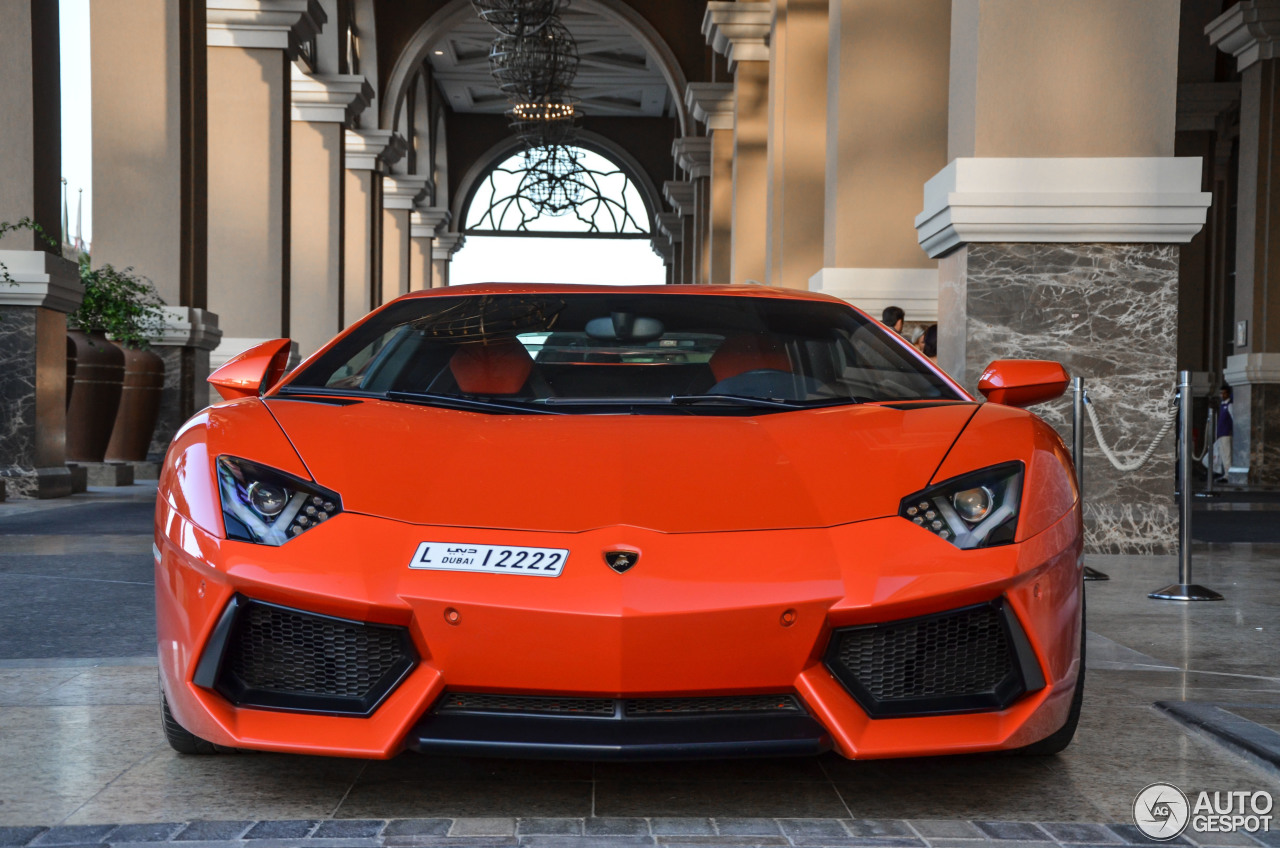 Lamborghini Aventador LP700-4