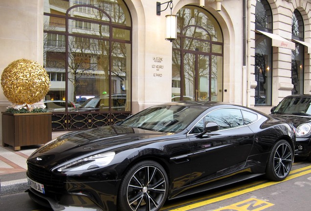 Aston Martin Vanquish 2013