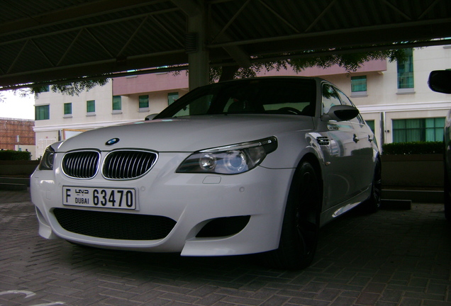 BMW M5 E60 2005