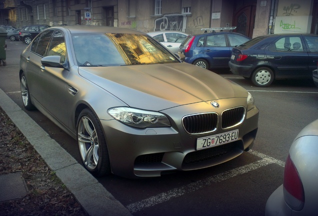 BMW M5 F10 2011