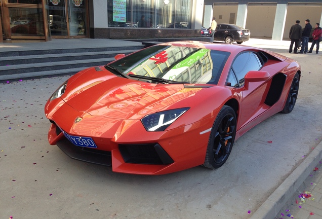 Lamborghini Aventador LP700-4