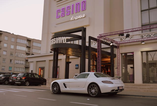 Mercedes-Benz SLS AMG