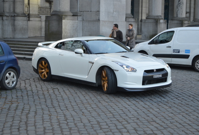 Nissan GT-R