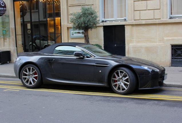 Aston Martin V8 Vantage Roadster 2012