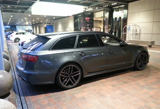 Audi RS6 Avant C7