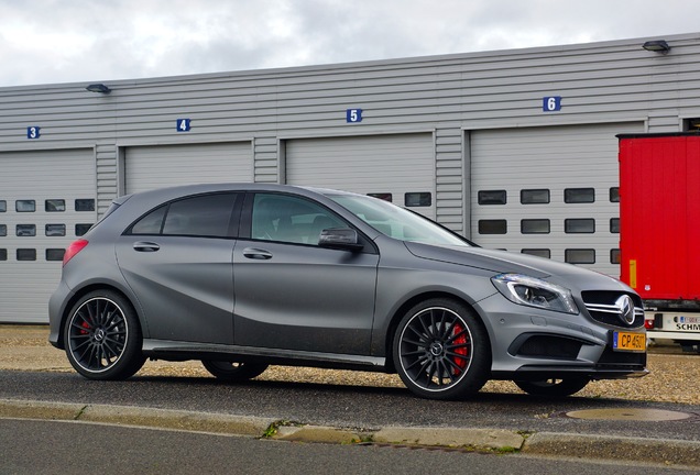 Mercedes-Benz A 45 AMG