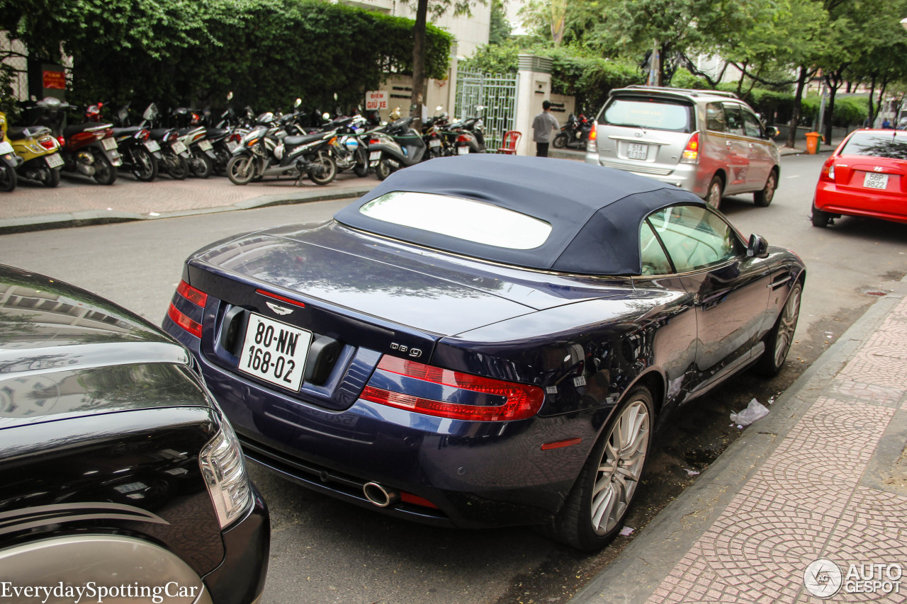 Aston Martin DB9 Volante