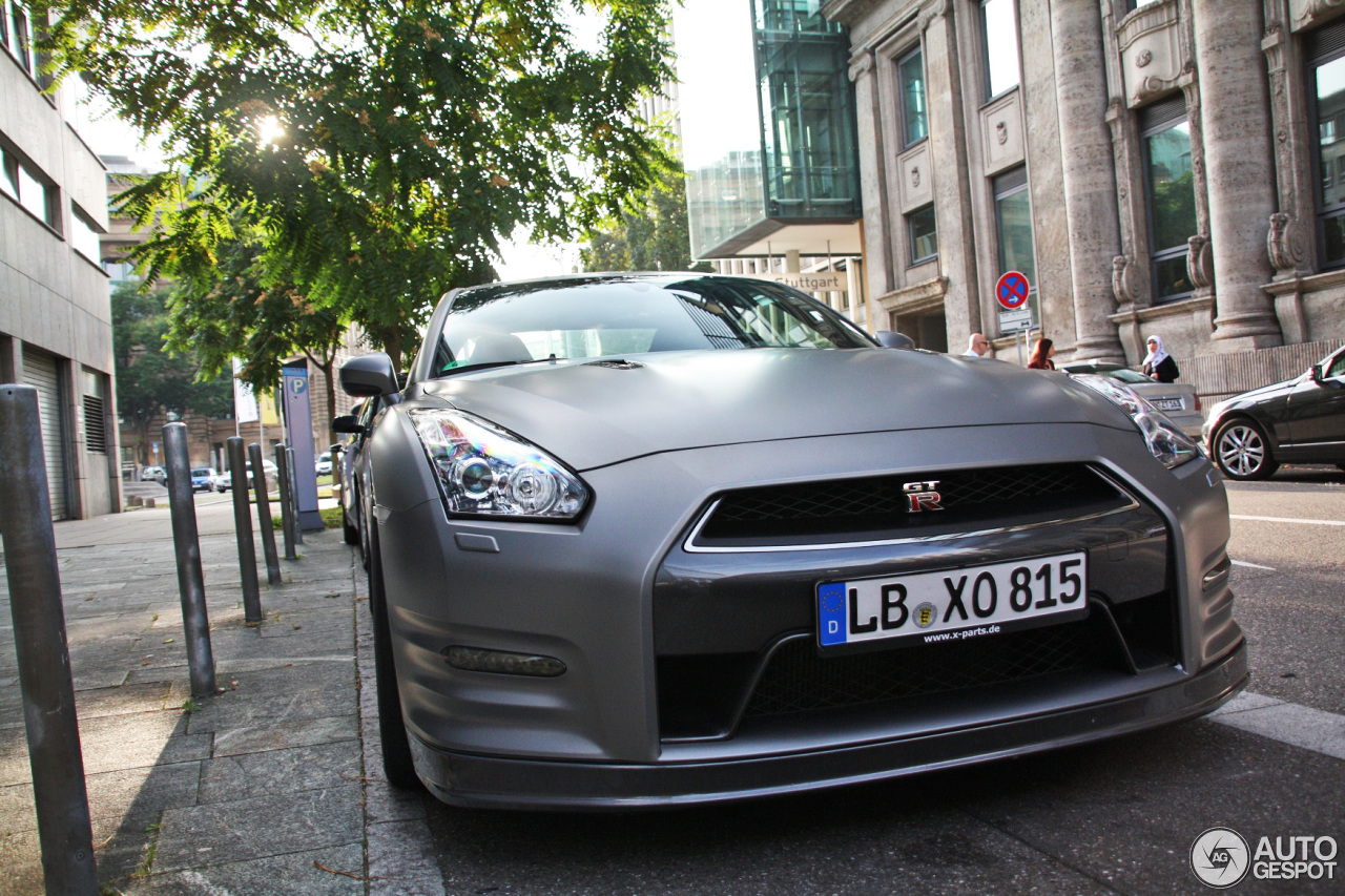 Nissan GT-R 2011