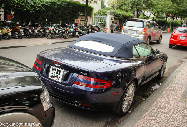 Aston Martin DB9 Volante