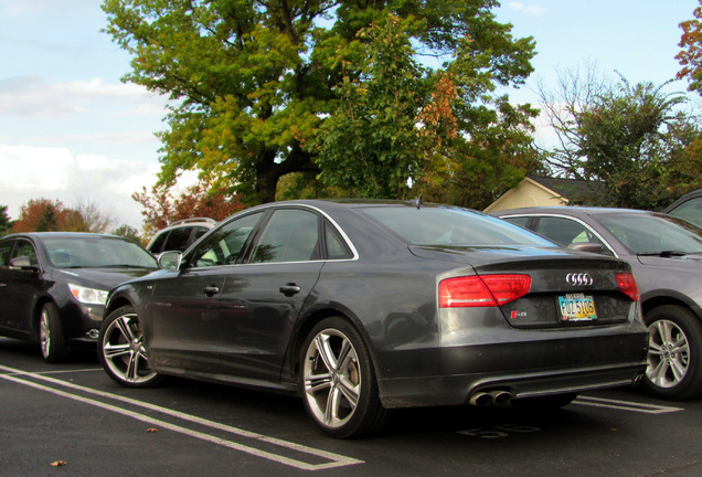 Audi S8 D4