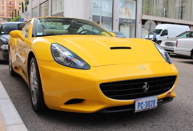 Ferrari California