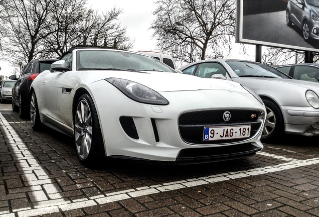 Jaguar F-TYPE S V8 Convertible