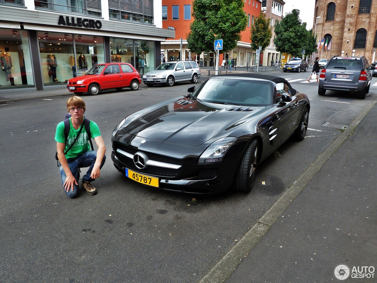 Mercedes-Benz SLS AMG Roadster