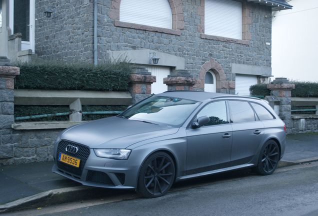 Audi RS4 Avant B8