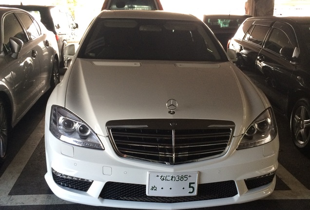 Mercedes-Benz S 63 AMG W221 2011