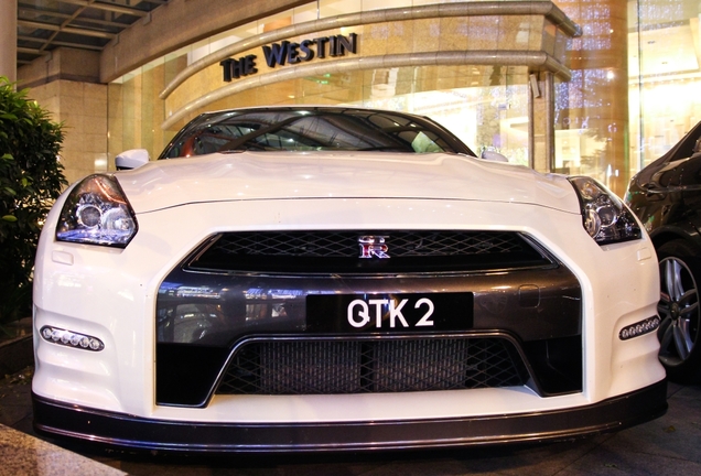 Nissan GT-R