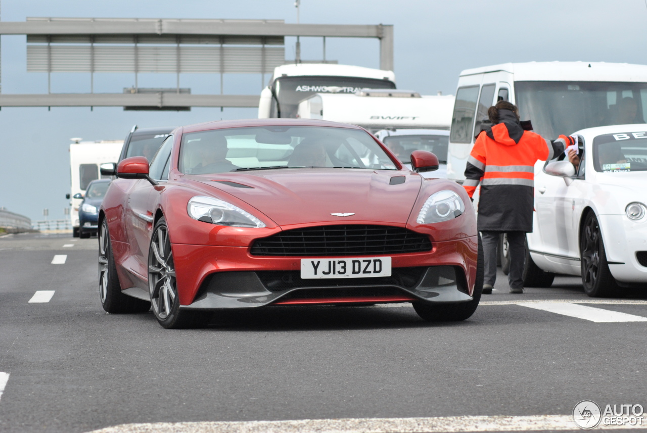 Aston Martin Vanquish 2013