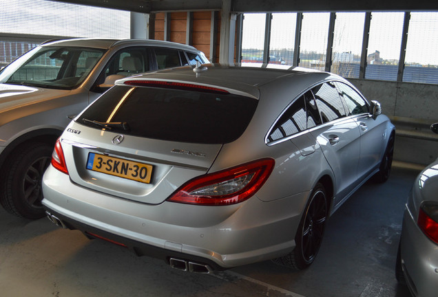 Mercedes-Benz CLS 63 AMG X218 Shooting Brake