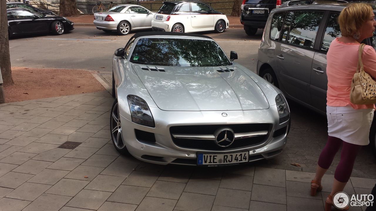 Mercedes-Benz SLS AMG Roadster