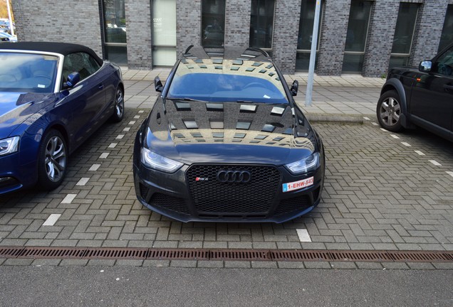 Audi RS4 Avant B8