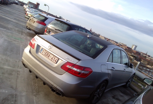 Mercedes-Benz E 63 AMG W212 V8 Biturbo